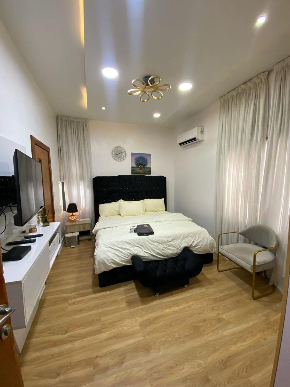 2-Bedroom Furnished Apartment - Lekki ラゴス エクステリア 写真